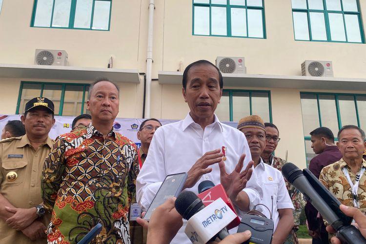 Presiden Joko Widodo Jokowi saat ditemui di Kawasan Industri Terpadu Batang KITB Jawa Tengah Jumat 2672024
