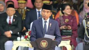Presiden Joko Widodo (Jokowi) menjawab tudingan Mantan Menko Polhukam Mahfud Md menyorot pemecatan Ketua KPU Hasyim Asy'ari tak layak jadi penyelenggara Pilkada.