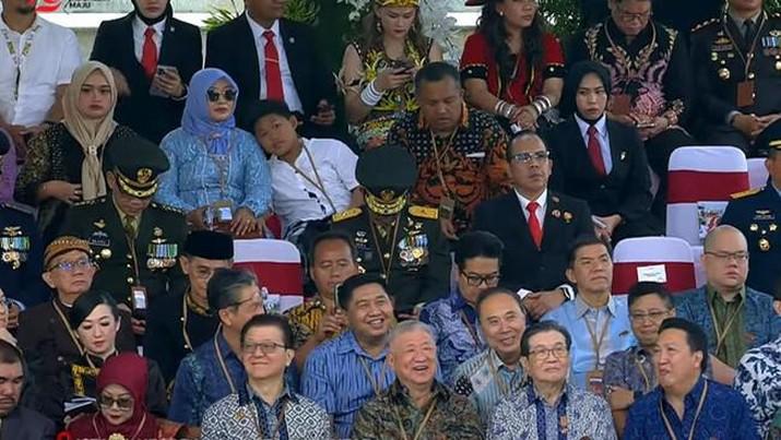 tujuh pengusaha naga