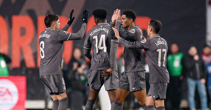 Para pemain Real Madrid berselebrasi usai membuat gol ke gawang Rayo Vallecano dalam lanjutan La Liga Spanyol. (Twitter/@realmadrid)
