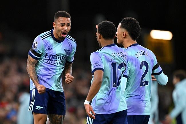 Para pemain Arsenal berselebrasi usai mencetak gol ke gawang Crystal Palace dalam pertandingan lanjutan Liga Inggris. (Twitter/@Arsenal)