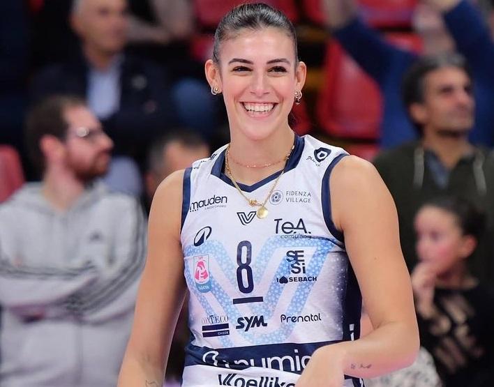 Alessia Orro saat tampil dengan kostum Numia Vero Volley Milano. (Twitter/ @Volleyzonetr)