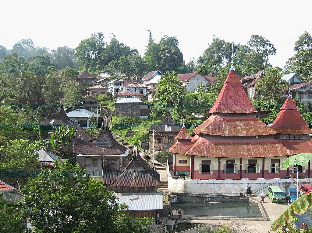 large menapaki jejak nenek moyang suku minang di desa pariangan desa terindah di dunia Dc6GDbdhHc