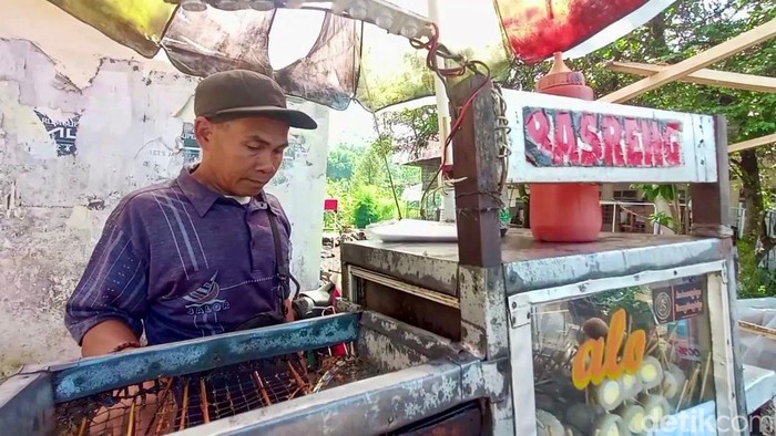 pedagang basreng asal kelurahan mlipak kecamatan wonosobo kabupaten wonosobo faturokhman dan chamdiah bakal berangkat ke tanah 1747127172094 169
