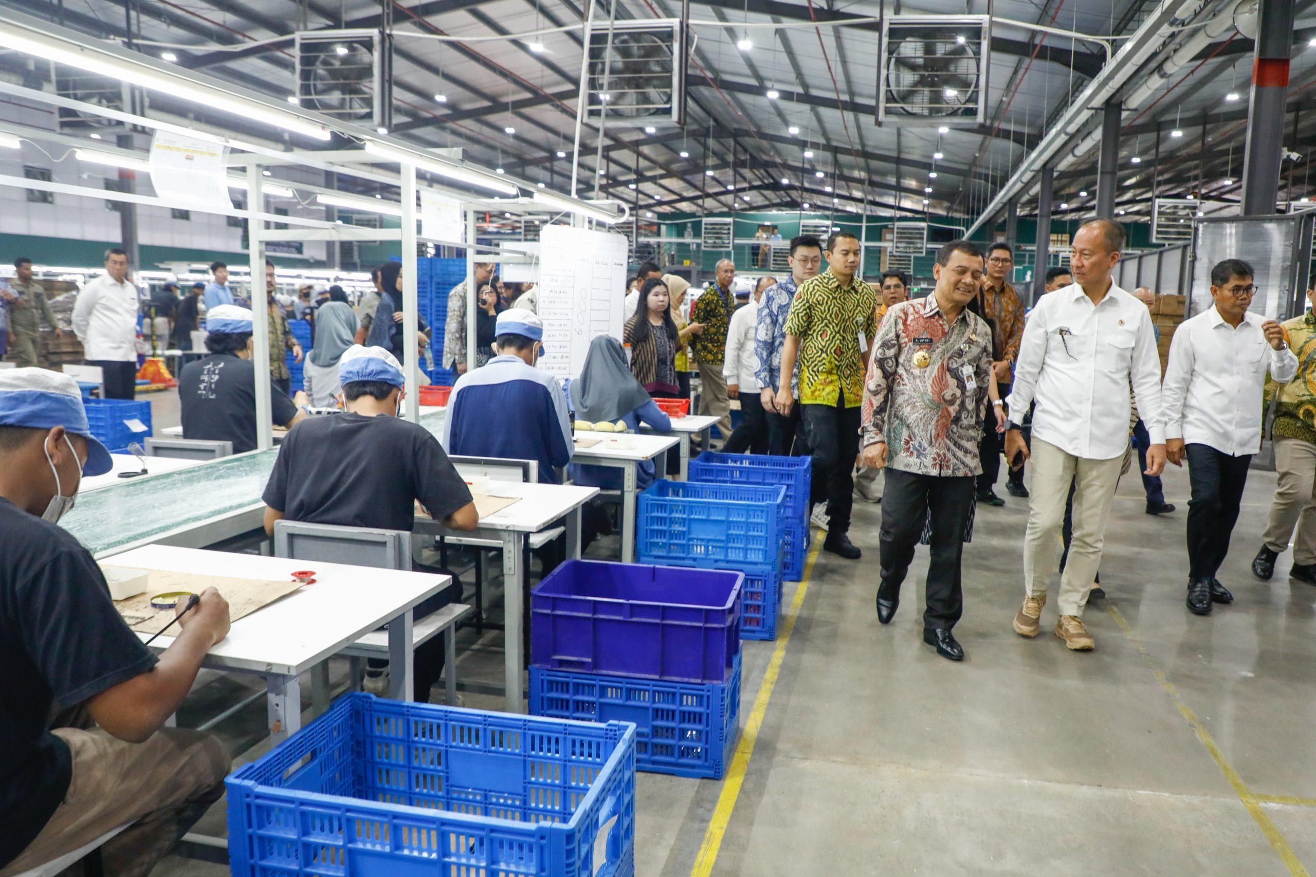 Ahmad Luthfi dan Menteri Perindustrian Lepas Ekspor Mainan Rp 23,5 Miliar ke Amerika Serikat.