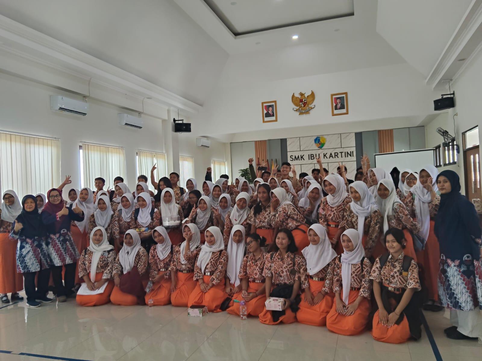 Bahasa Prancis menyambangi jurusan tata boga Smk ibu kartini Semarang.